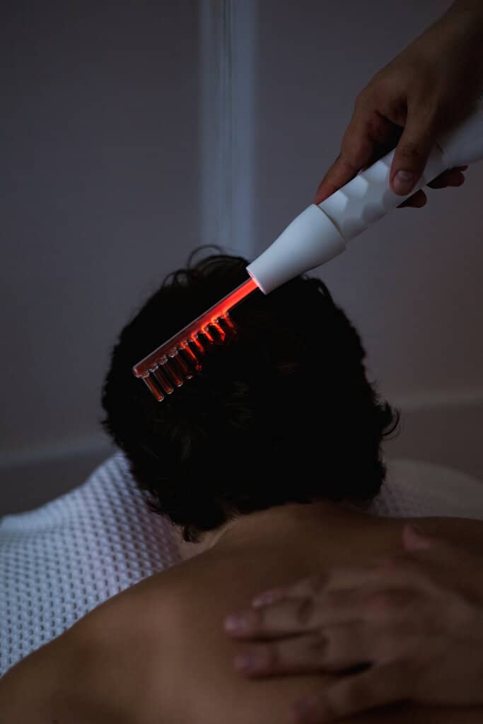 světelná terapie vlasy