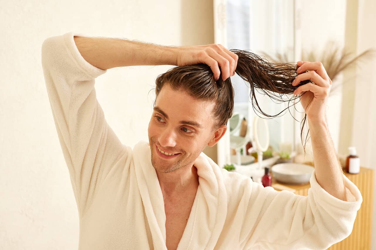 Jak na čouhající baby vlásky na jaře? Zkuste tyhle pomocníky za pár korun!