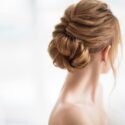Francouzský drdol (french twist): Návody na 3 elegantní účesy